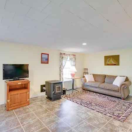 Maine Retreat With Ocean Views, Walk To Downtown! Appartement